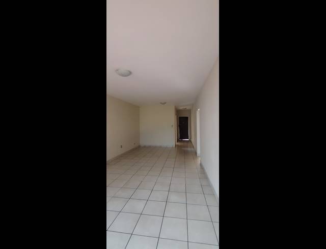 2 BEDROOM APARTMENT FOR SALE IN RANDBURG CENTRAL
